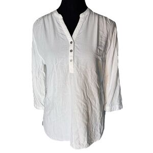 KENNETH COLE White Blouse Buttons Floral Appliqué Lightweight Size Small